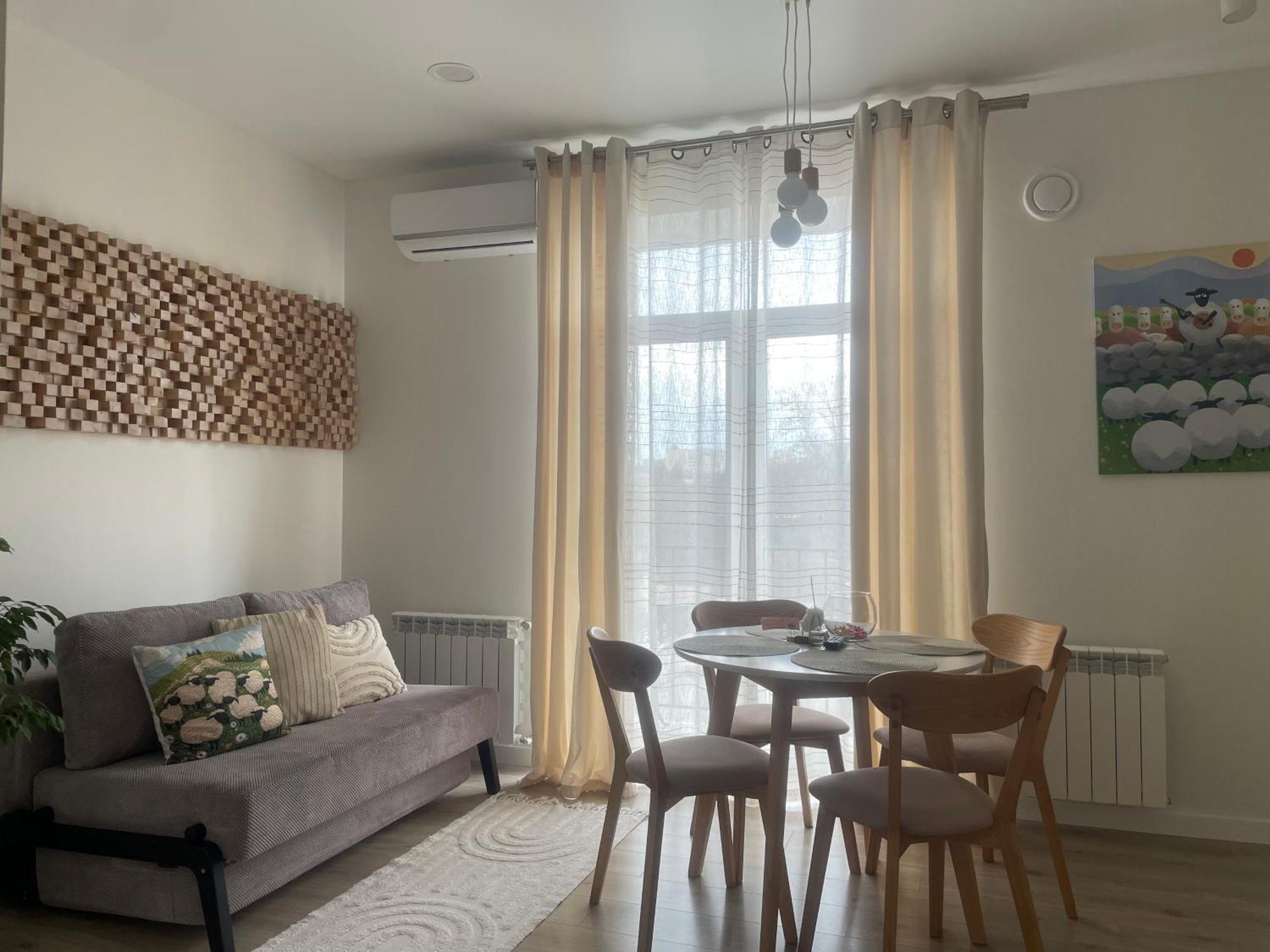 Apartmán «Гори́Ще На Площі Польський Ринок» Kamenec Podolský Exteriér fotografie